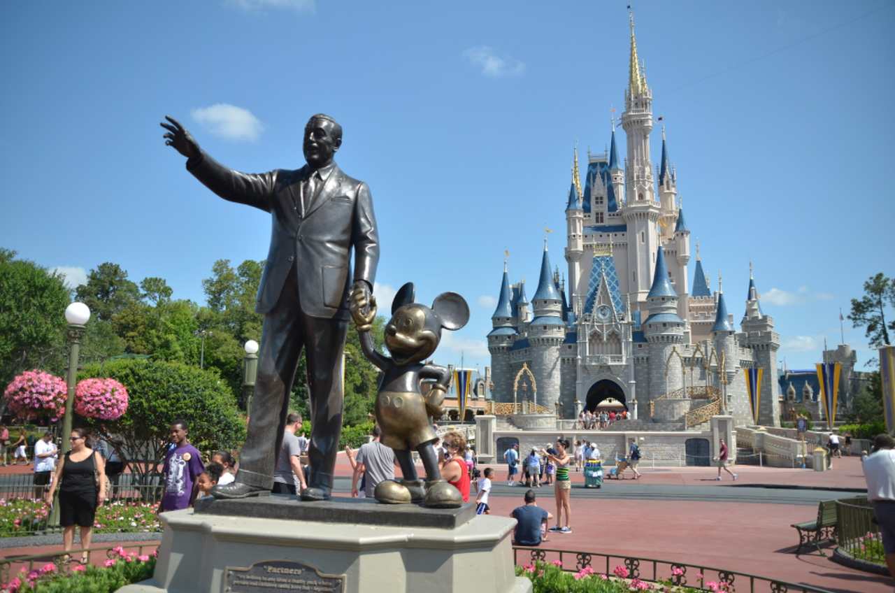 Disney - hora da comida - cheia de aventura em Promoção na Americanas